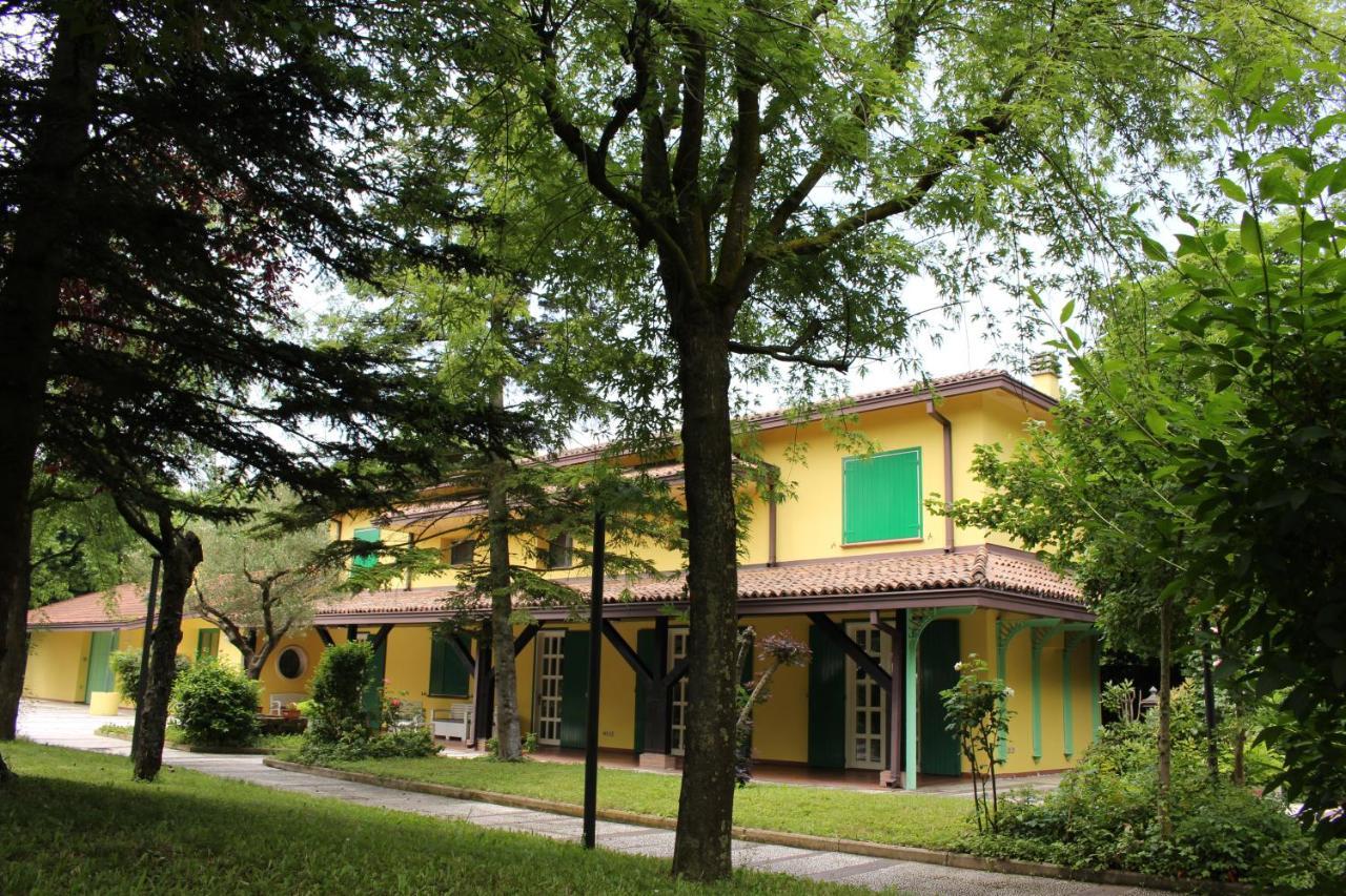 B&B Villa Dei Cigni Reali Carpi Exterior foto